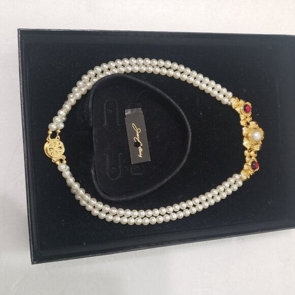 Joan Collins pearl necklace - Picture 1 of 2